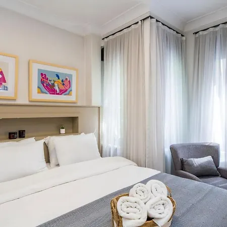 Exquisite Studio W/ac 5 Min To Taksim Square