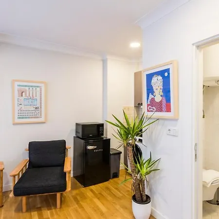 Exquisite Studio W/ac 5 Min To Taksim Square Istanbul
