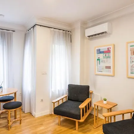 Exquisite Studio W/ac 5 Min To Taksim Square